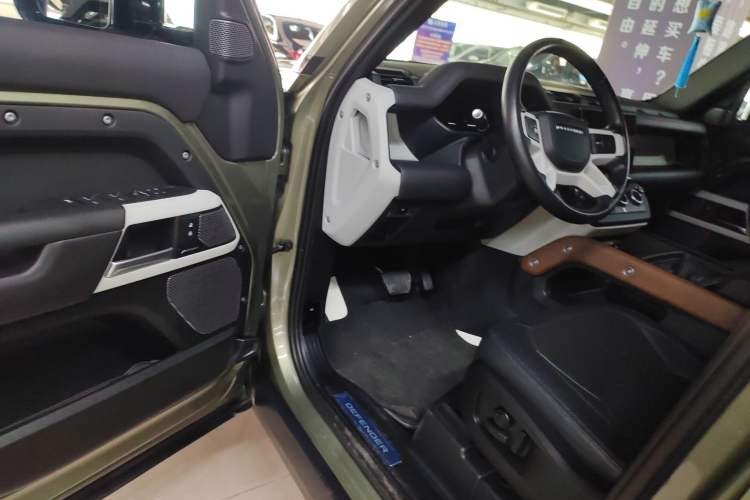 Used Land Rover Defender 2023 Facelift 110 3.0T P400 X-DYNAMIC HSE