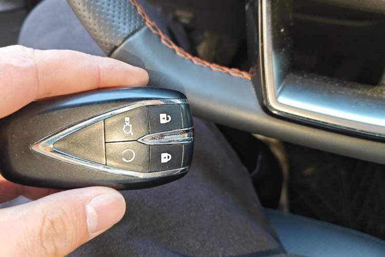 Used CHANGAN UNI-V 2022 1.5T Prestige Version
