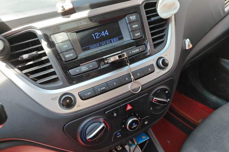 Used Hyundai Verna (new generation) 2020 1.4L Manual GLS Cool Edition
