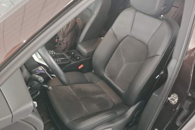 Used Porsche Macan 2017 Macan 2.0T
