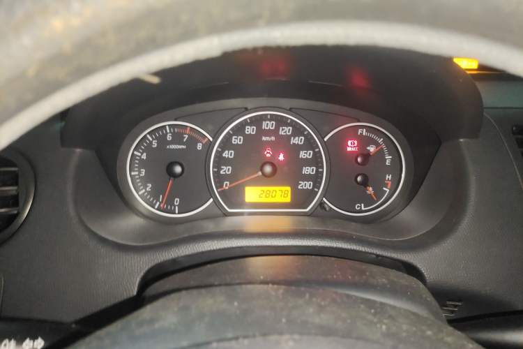 Used Suzuki Swift 2014 1.3L Manual Standard Edition Instrument Cluster