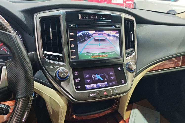 Used Toyota Crown 2015 2.0T Fashion Edition
