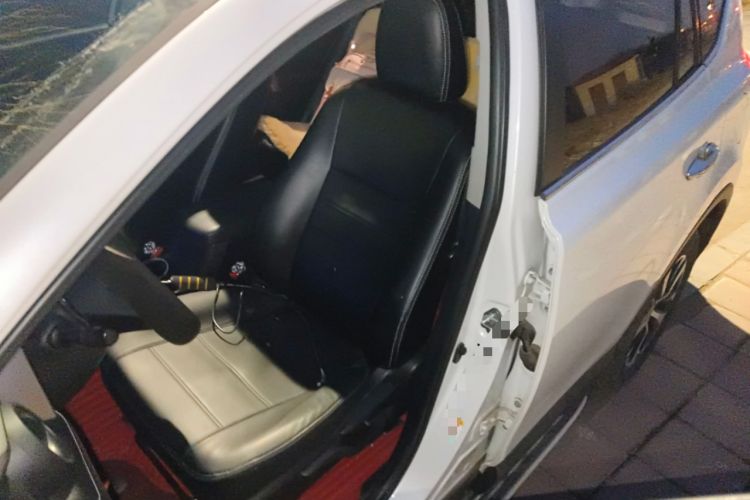 Used Toyota RAV4 2016 2.0L CVT Two-Wheel Drive Fashion Edition China V Standard