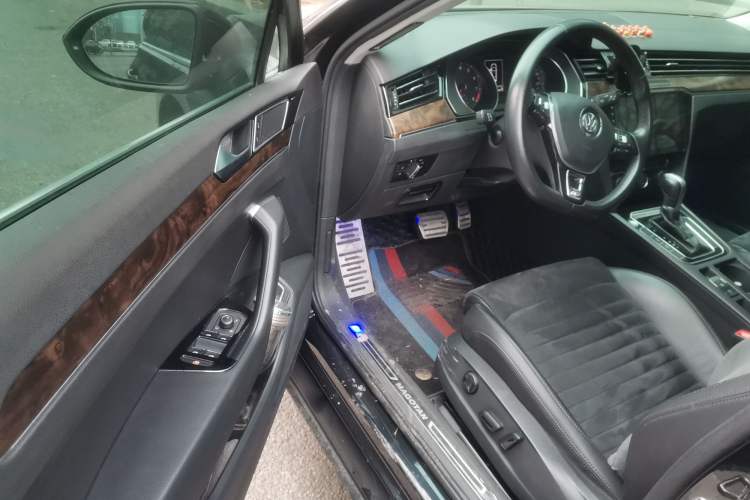 Used Volkswagen Magotan 2018 330TSI DSG Luxury Model