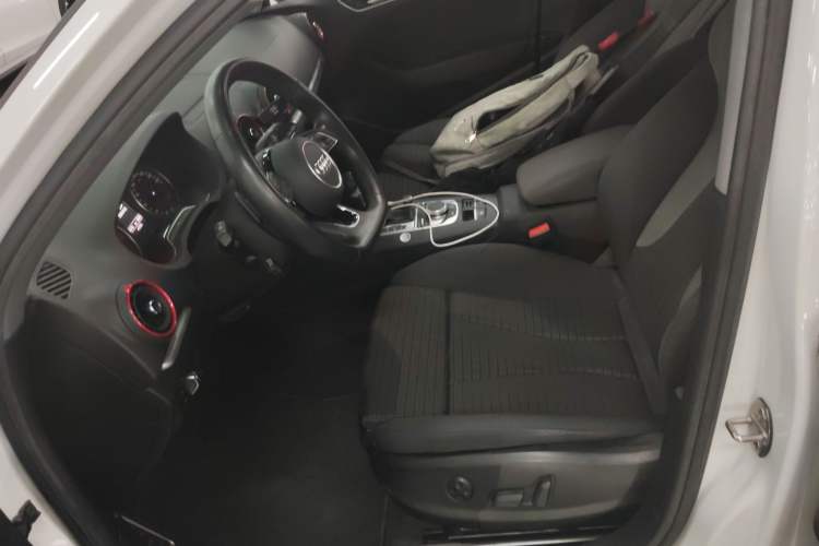 Used Audi A3 2020 Limousine 35 TFSI Sporty Version China VI Left Front Seat