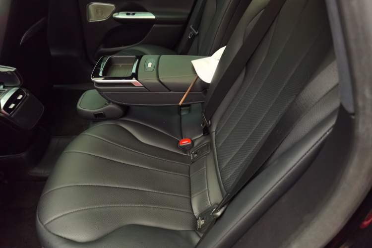 Used Mercedes-Benz EQE 2022 350 Pioneer Edition
