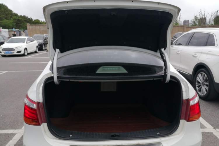 Used Dongfeng Aeolus A60 2016 1.6L Automatic Luxury Model