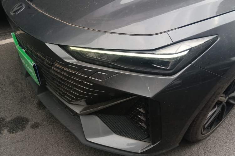 Used CHANGAN UNI-V 2022 1.5T Prestige Version