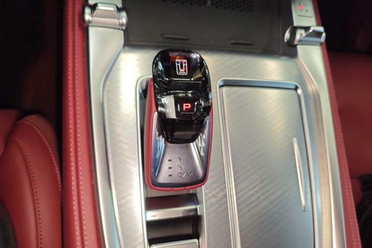 Used Tank 700 New Energy 2024 Hi4-T Extreme Edition Gear Lever