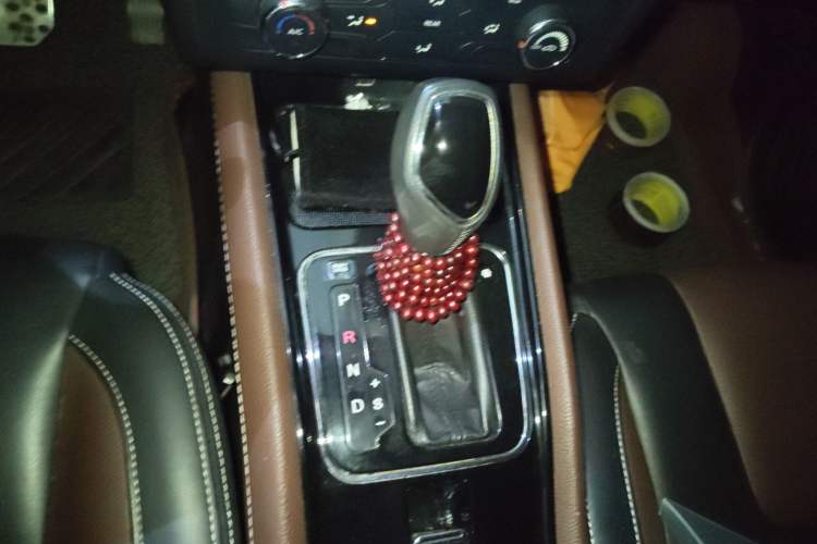 Used Dongfeng Fengon 580 2016 1.5T CVT Luxury Model
