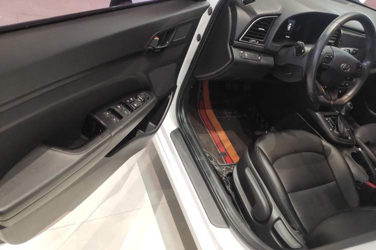 Used Hyundai Elantra (6th Generation / Lingdong) 2018 1.4T Dual-Clutch Xuan Dong · Dynamic Edition