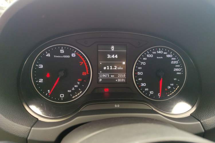 Used Audi A3 2014 Limousine 35 TFSI Automatic Fashion Model
