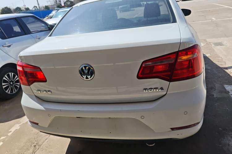 Used Volkswagen Bora 2014 1.6L Automatic Fashion Model