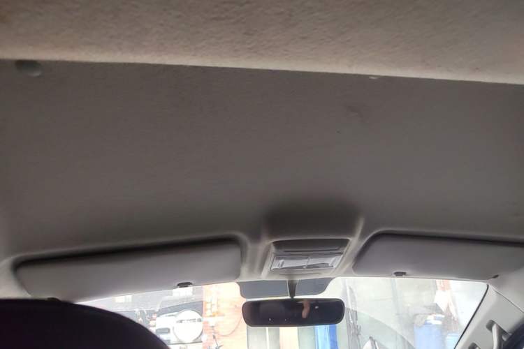 Used Jinbei Gold Hiace 2021 1.5L Passenger Van Travel Lion 6-Seater