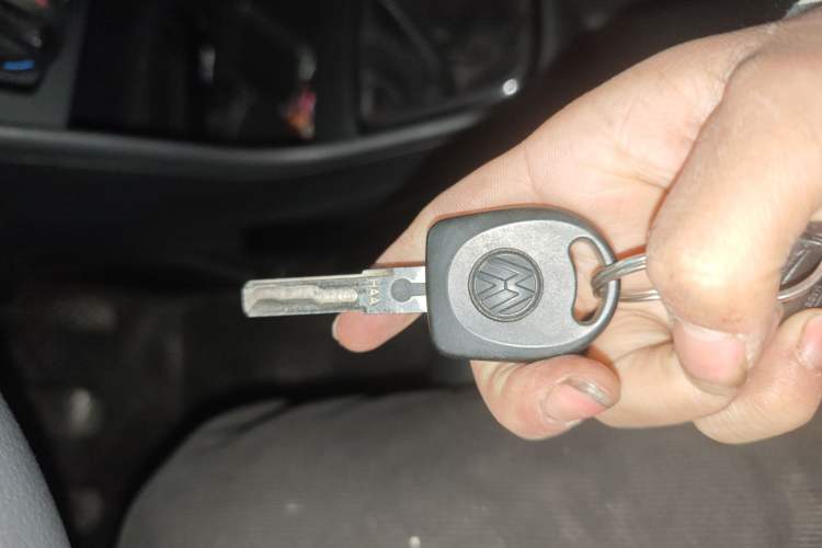 Used Volkswagen Santana 2015 1.6L Manual Fashion Edition
