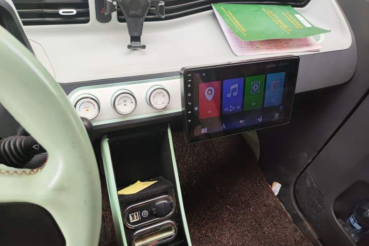 Used Wuling Hongguang MINIEV 2022 Macaron Premium Model – Lithium Iron Phosphate Audio And AC Panel