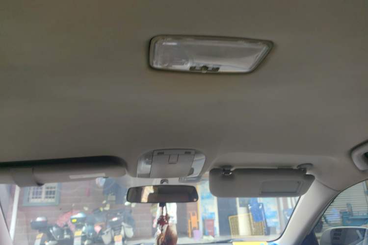 Used Toyota Corolla 2012 Luxurious Edition 1.6L Automatic GL Headliner