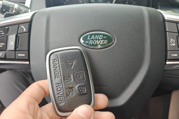 Used Land Rover Discovery Sport 2018 240 PS SE Version Vehicle Key