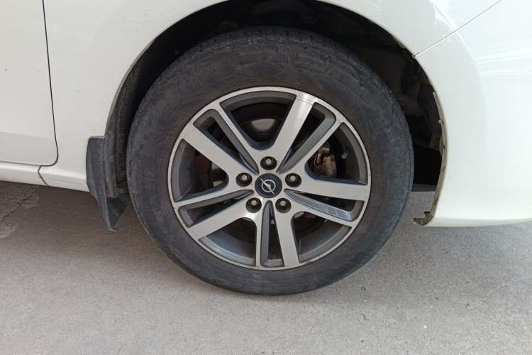 Used Haima V70 2016 2.0L Manual - Comfort Edition 6 Seats