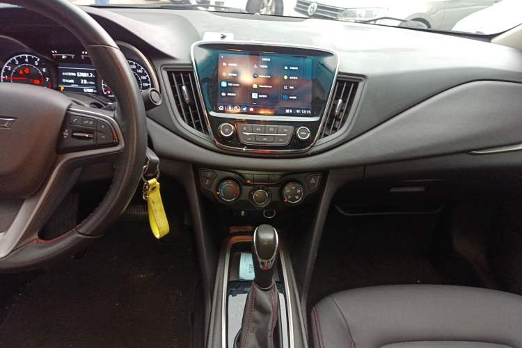 Used Chevrolet Monza 2020 Light Hybrid Redline 320T Dual-Clutch Joyful Edition