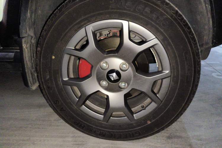 Used Baojun Spark 2023 Intelligent Premium Edition Right Front Wheel Hub