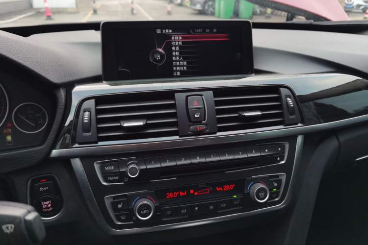 Used BMW 3 Series GT 2014 320i Design Package Model