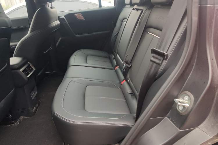 Used iCAR 03T 2024 501km Four-wheel Drive Long-Range Version Left Rear Seat