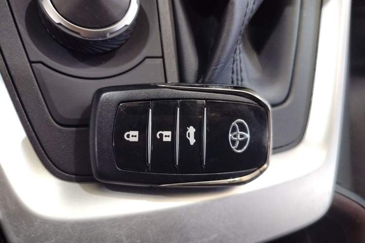 Used Toyota RAV4 2020 Dual-Engine 2.5L E-CVT 4x4 Elite PLUS Edition