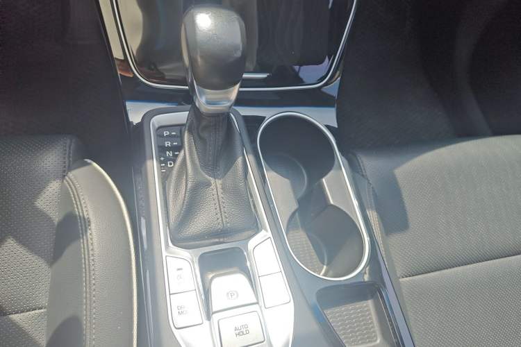 Used Hyundai Tucson 2019 280TGDi Dual-Clutch Two-Wheel Drive Fashion Edition China V Standard Gear Lever