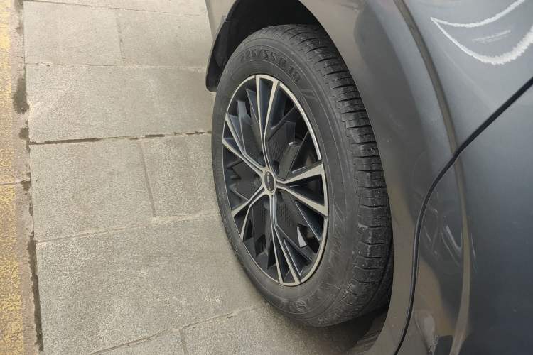 Used Roewe iMAX8 2023 400TGI Elite Edition