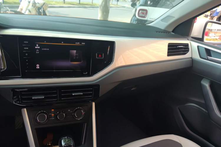 Used Volkswagen Polo 2023 Plus 1.5L Automatic Colorful Tech Edition Audio And AC Panel