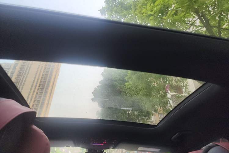 Used Mercedes-Benz GLC 2017 GLC 260 4MATIC Dynamic Edition Headliner