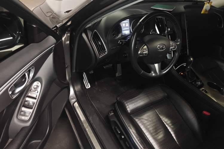 Used Infiniti Q50L 2015 2.0T Sport Edition
