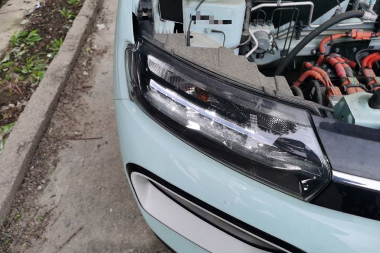Used Dongfeng NAMMI BOX 2022 Revised Light Wind Edition 201 km Standard Version Right Front Headlight