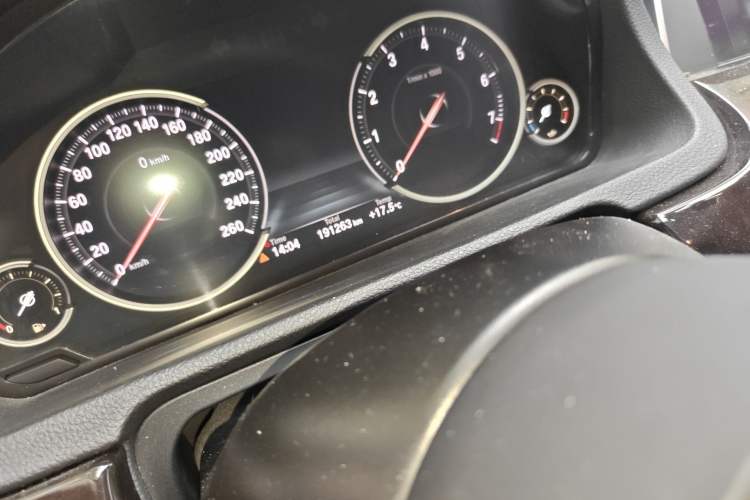 Used BMW 5 Series GT 2013 535i Leading Model
