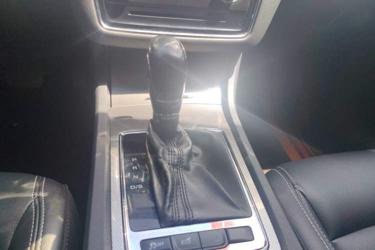 Used Roewe i6 2018 20T Automatic Flagship Edition
