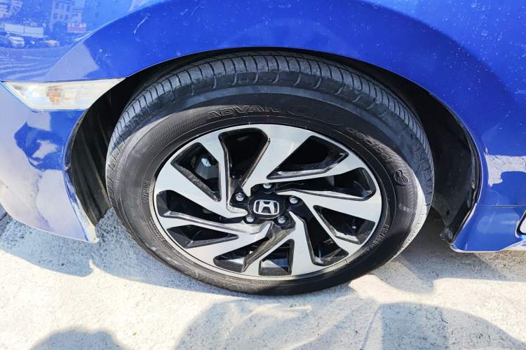 Used Honda Civic 2016 220TURBO CVT Luxury Edition
