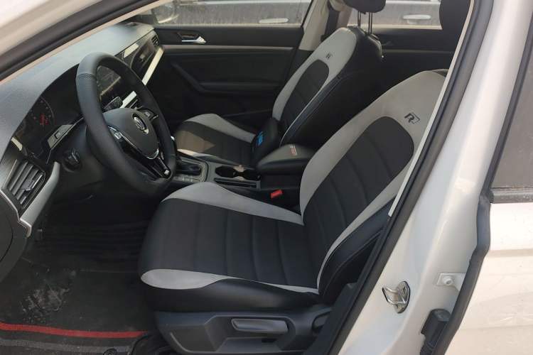 Used Volkswagen Lavida 2018 Hatchback 200TSI DSG Trend Edition China V Standard Left Front Seat