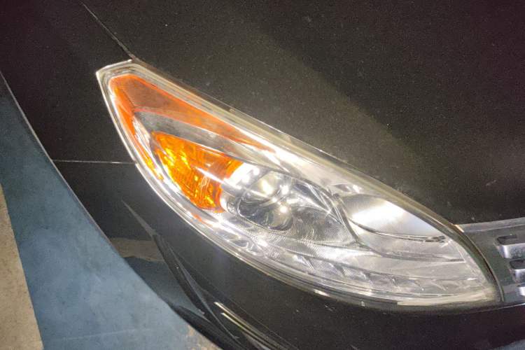 Used GAC Trumpchi GS5 2014 2.0L Automatic Two-Wheel Drive Anniversary Value Edition Right Front Headlight