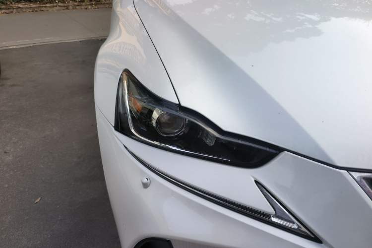 Used Lexus IS 2017 300 Leading Edition
