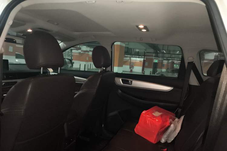 Used FORTHING Joyear X5 2017 1.6L CVT Luxury Model Headliner