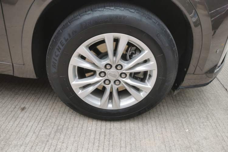 Used Cadillac XT6 2022 2.0T Six-Seater Four-Wheel-Drive Luxury Version
