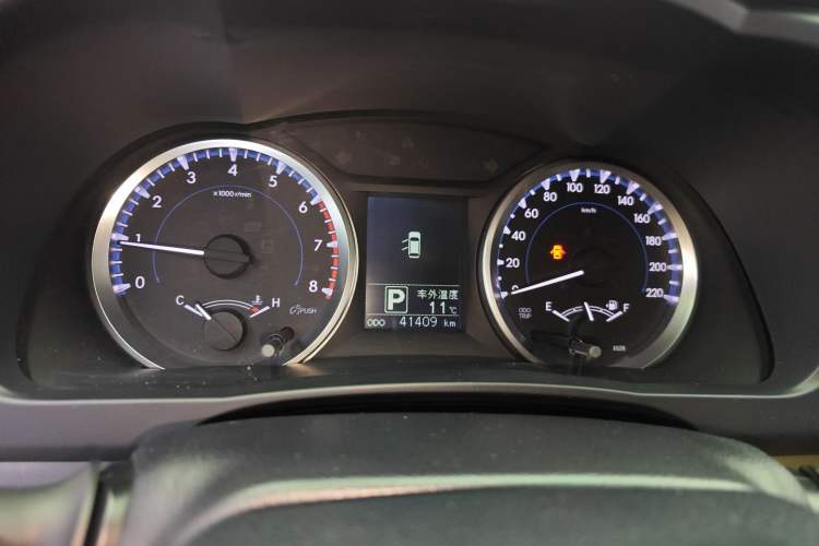 Used Toyota Highlander 2018 2.0T Two-Wheel Drive Elite Version 5 Seats China VI Standard