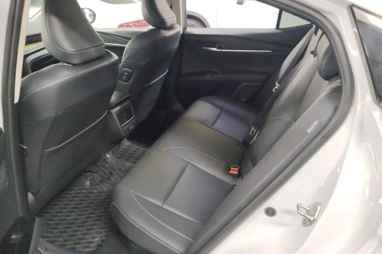 Used Toyota Camry 2024 Dual-Engine 2.5HG Prestige Edition