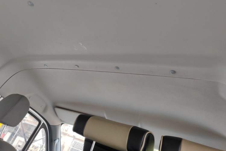 Used Foton Toano 2020 2.5T Manual Tongtu Short Wheelbase Flat Roof 5/6/7-Seater 4J25TC3