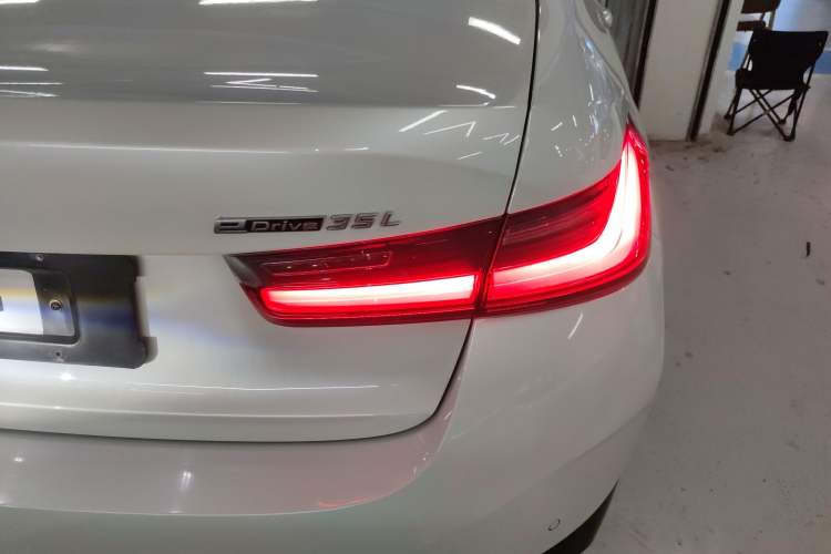 Used BMW i3 2022 eDrive 35 L
