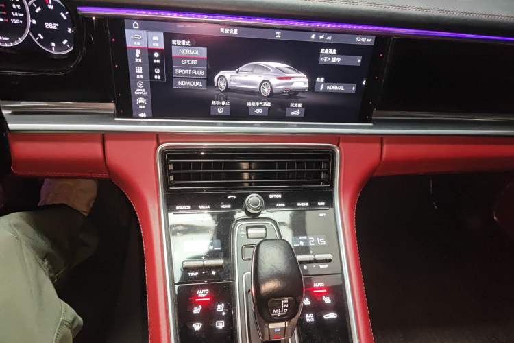 Used Porsche Panamera 2019 Panamera Executive Long Wheelbase 2.9T Audio And AC Panel