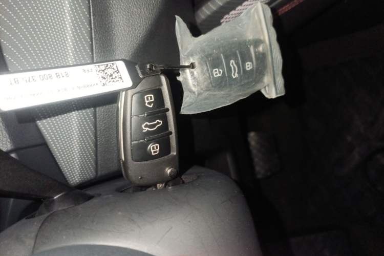 Used Audi Q2L 2024 35TFSI Ambition Dynamic Edition Vehicle Key