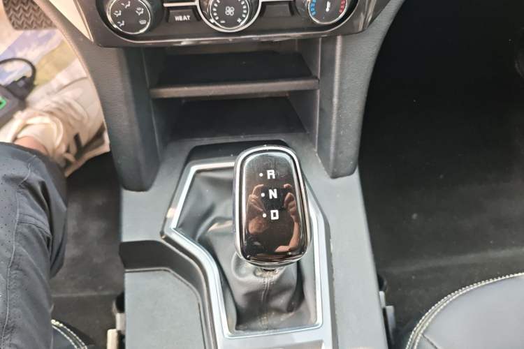 Used JMC Yuhu EV 2022 4x2 LX JX1032PSEF5BEV Gear Lever