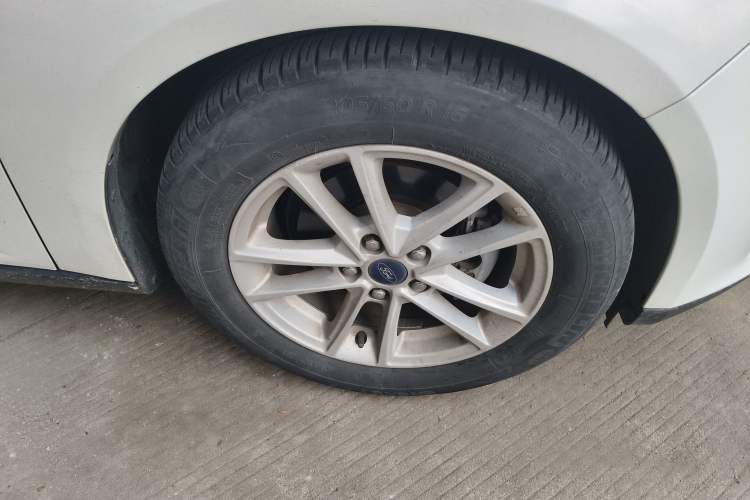 Used Ford Focus 2018 Hatchback Classic EcoBoost 180 Automatic Elite Model
